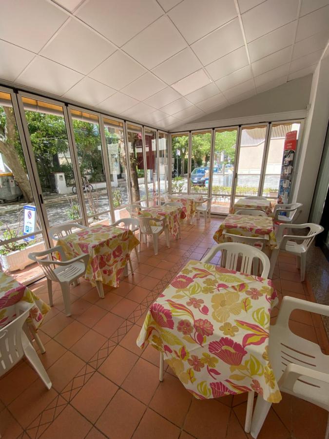 Hotel Granada Cattolica Dış mekan fotoğraf