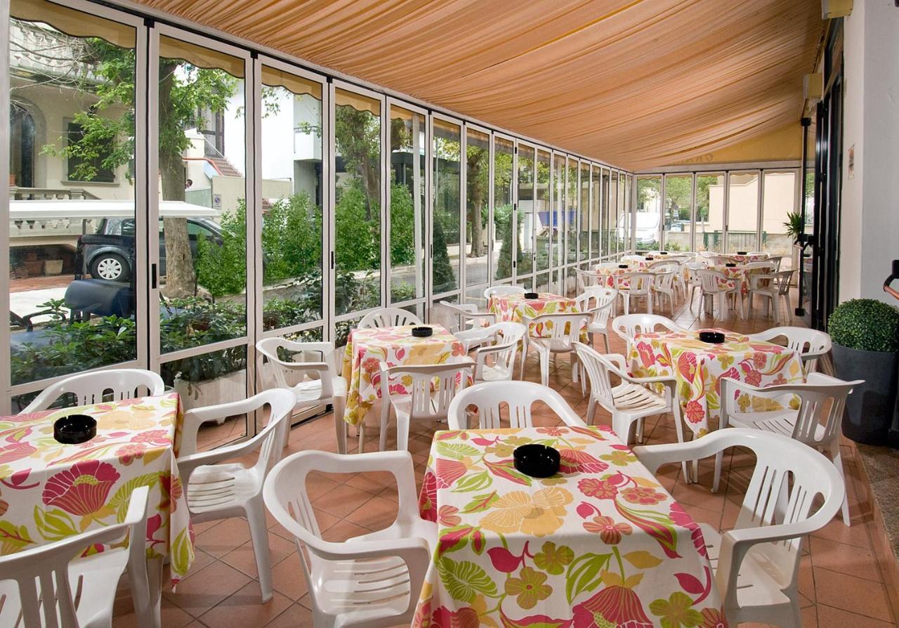 Hotel Granada Cattolica Dış mekan fotoğraf