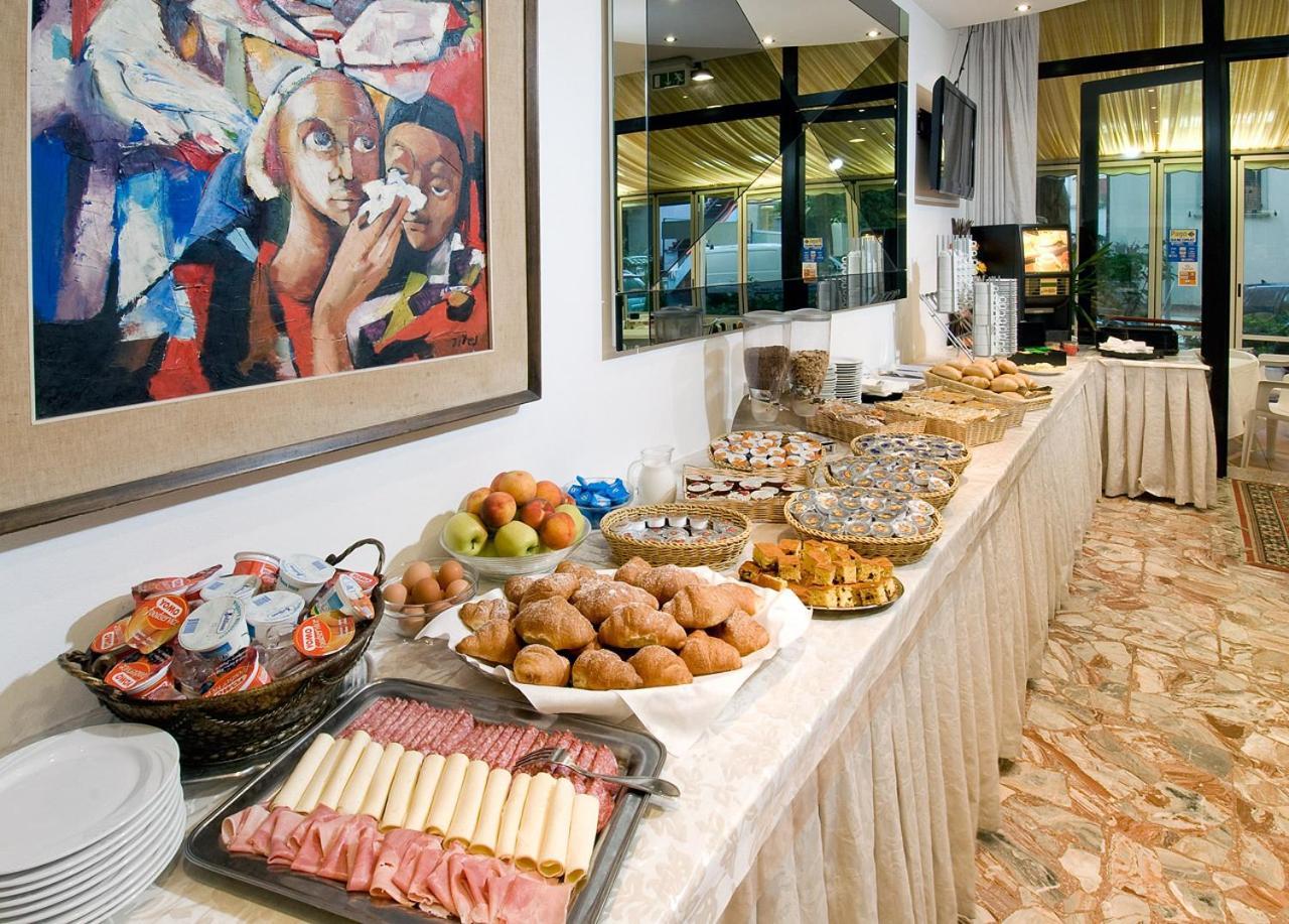 Hotel Granada Cattolica Dış mekan fotoğraf