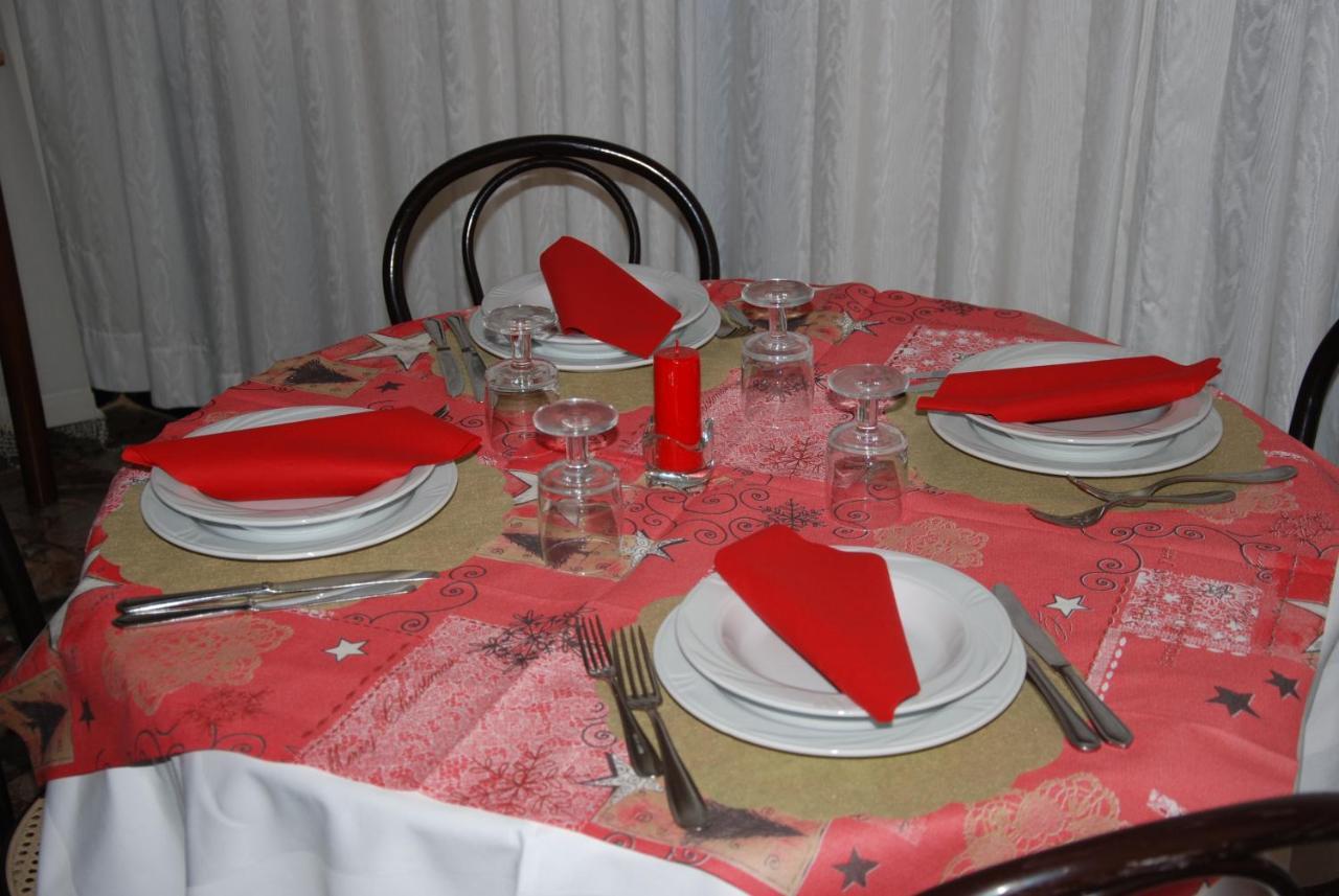Hotel Granada Cattolica Dış mekan fotoğraf