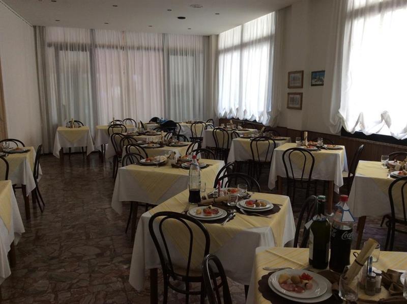 Hotel Granada Cattolica Dış mekan fotoğraf